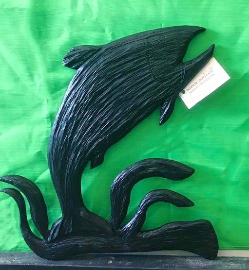 wood carving of salmon, by Vancouver Island wood carver West Coast Wood Creations